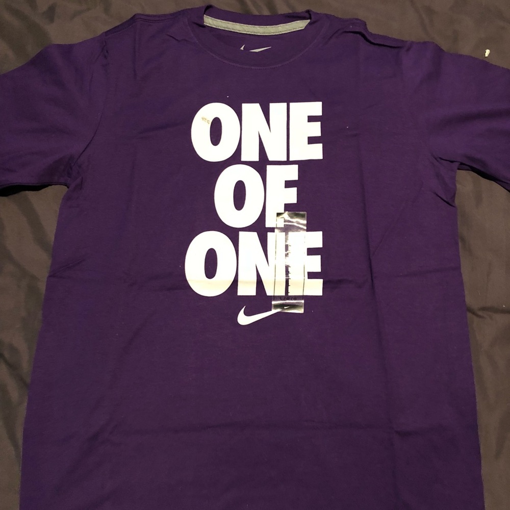 Nike “One of one” Boys L T-shirt